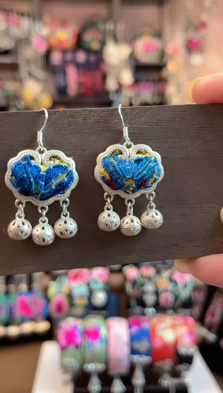 织绣民族风手工非遗老绣饰品624