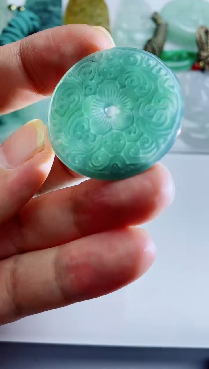 【闪购商品】翡翠吊坠(不含链)未镶嵌1