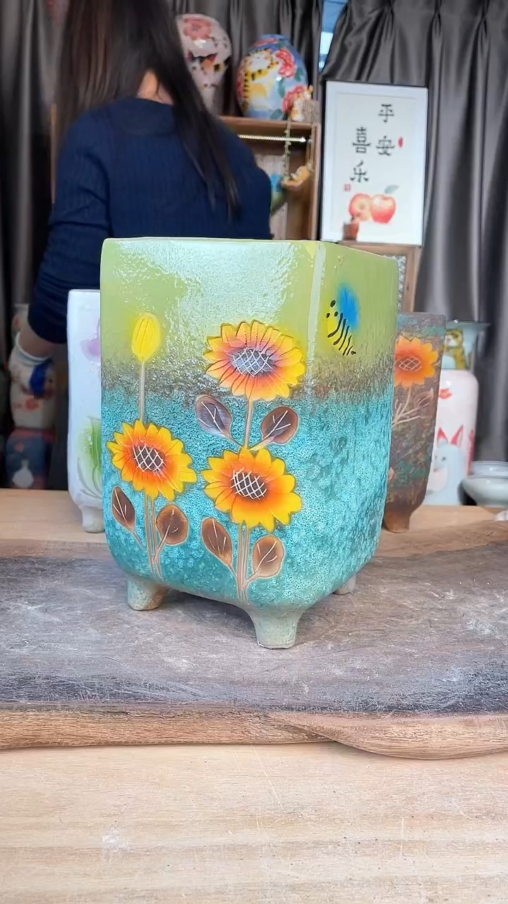 【闪购商品】摆件17-65口12高24    一个