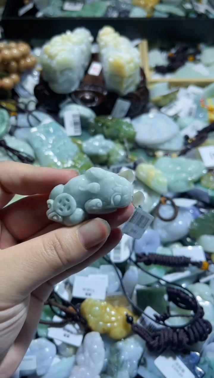 【闪购商品】翡翠未镶嵌颈饰00000077