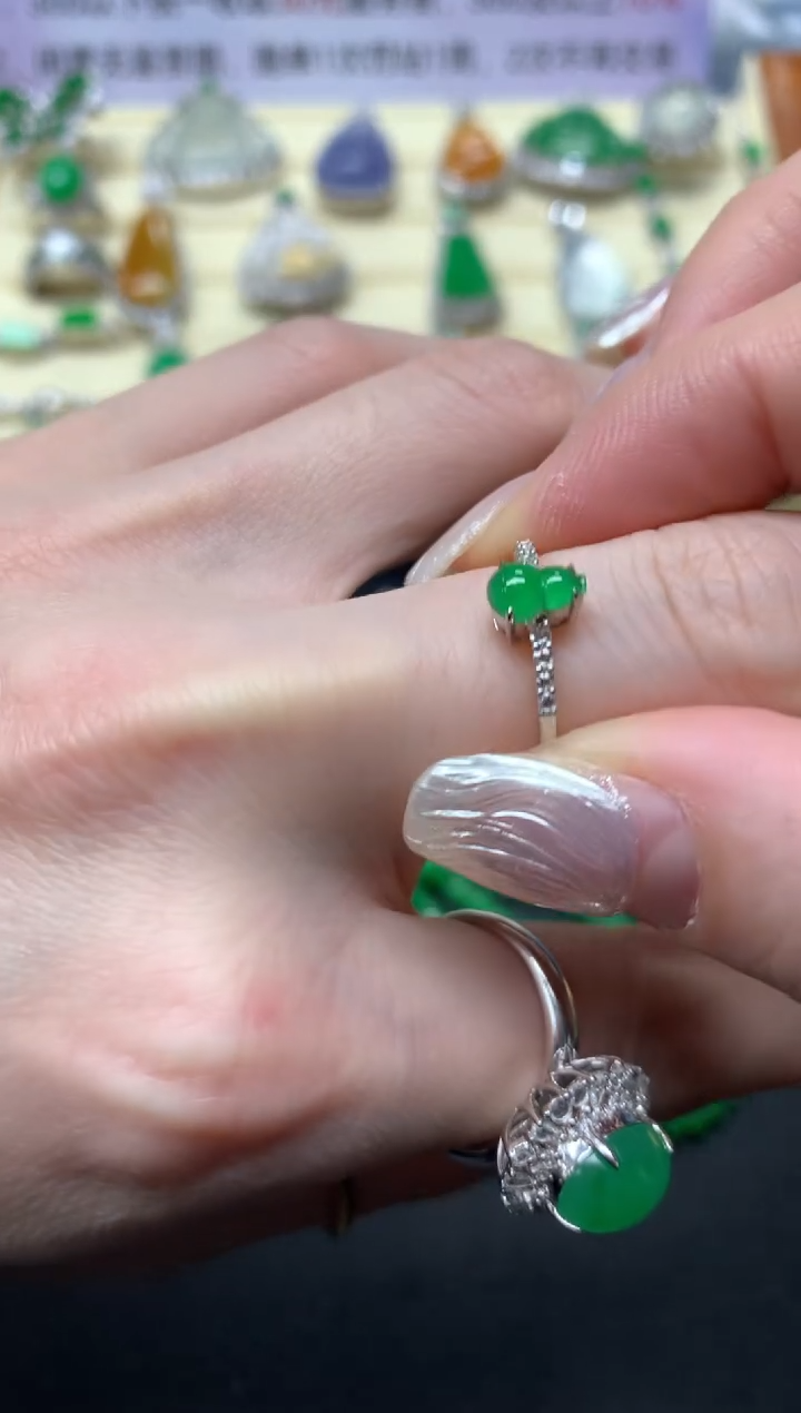 【闪购商品】翡翠戒指18K金镶嵌戒指|2700+270