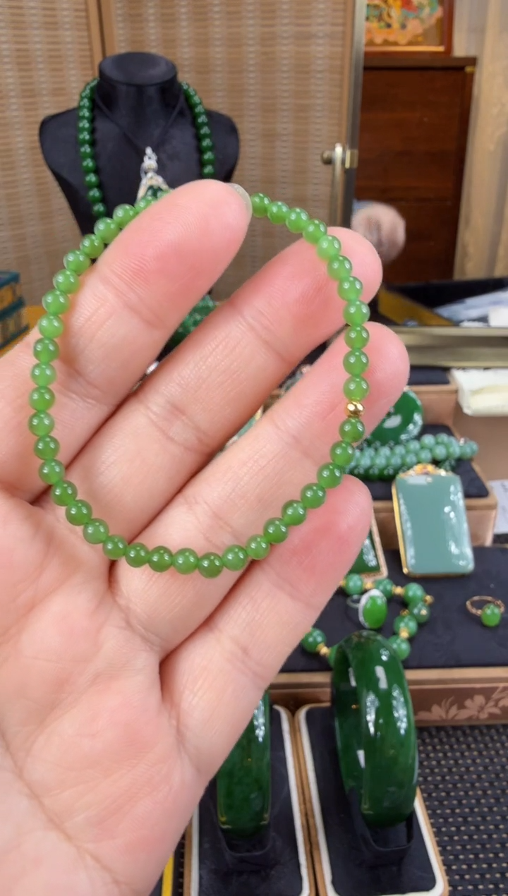 【闪购商品】和田玉（碧玉）手串18K金镶嵌  