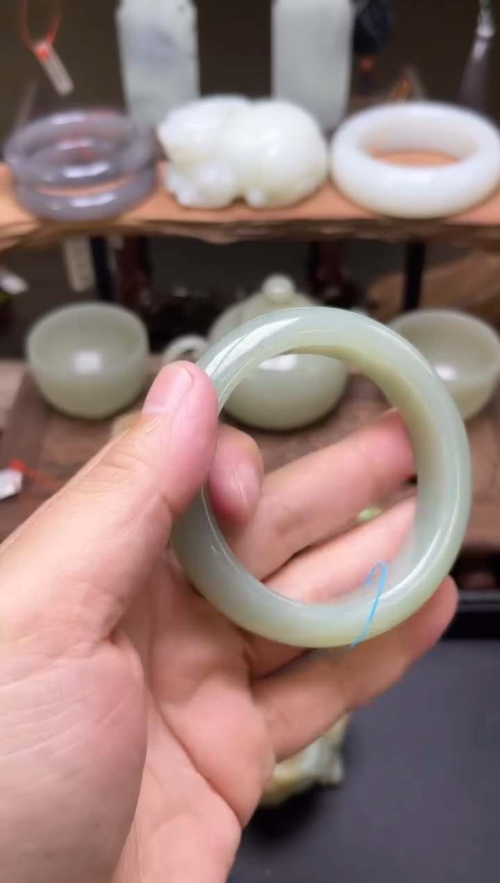 【闪购商品】和田玉手镯未镶嵌57+圈且末青白蓝调手镯9007351