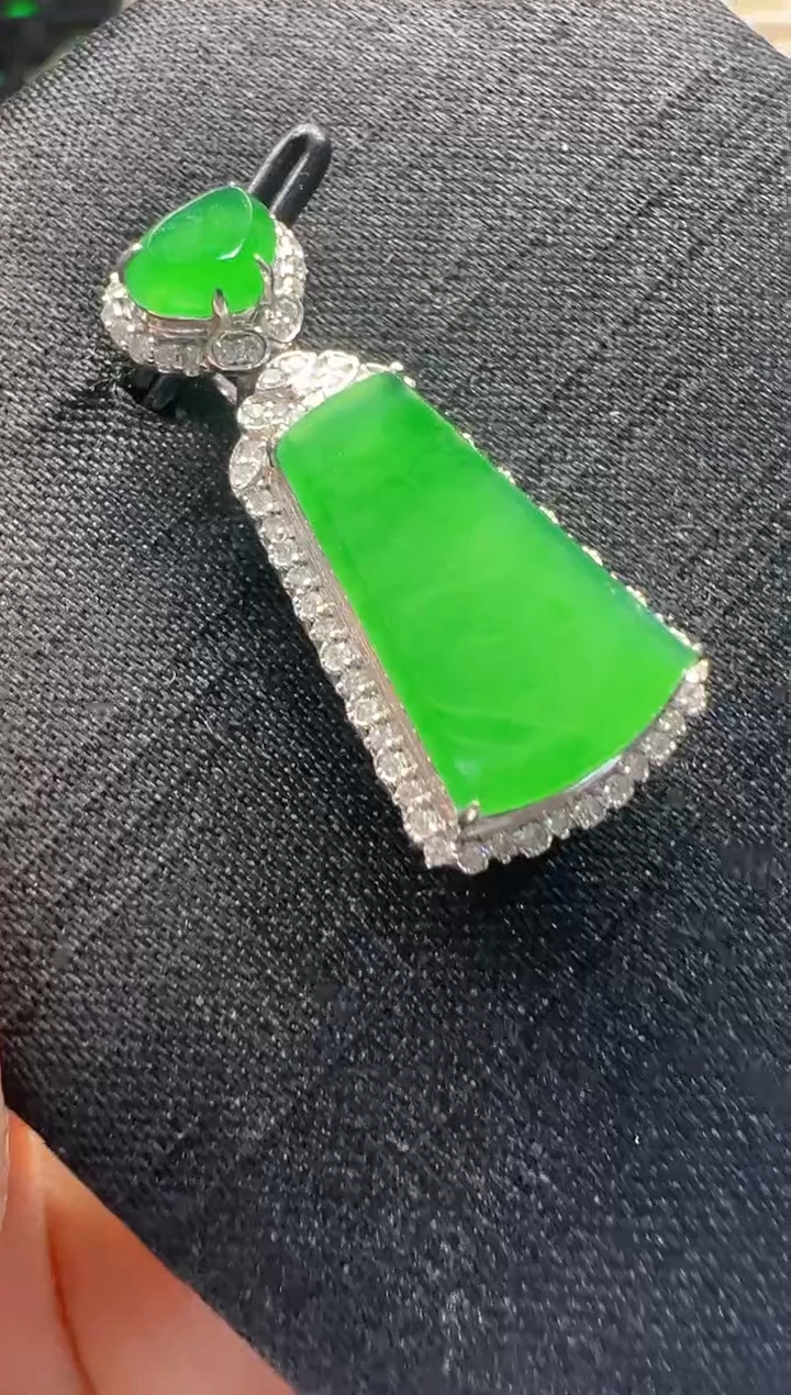 【闪购商品】翡翠吊坠(不含链)18K金镶嵌多样性团购发一件