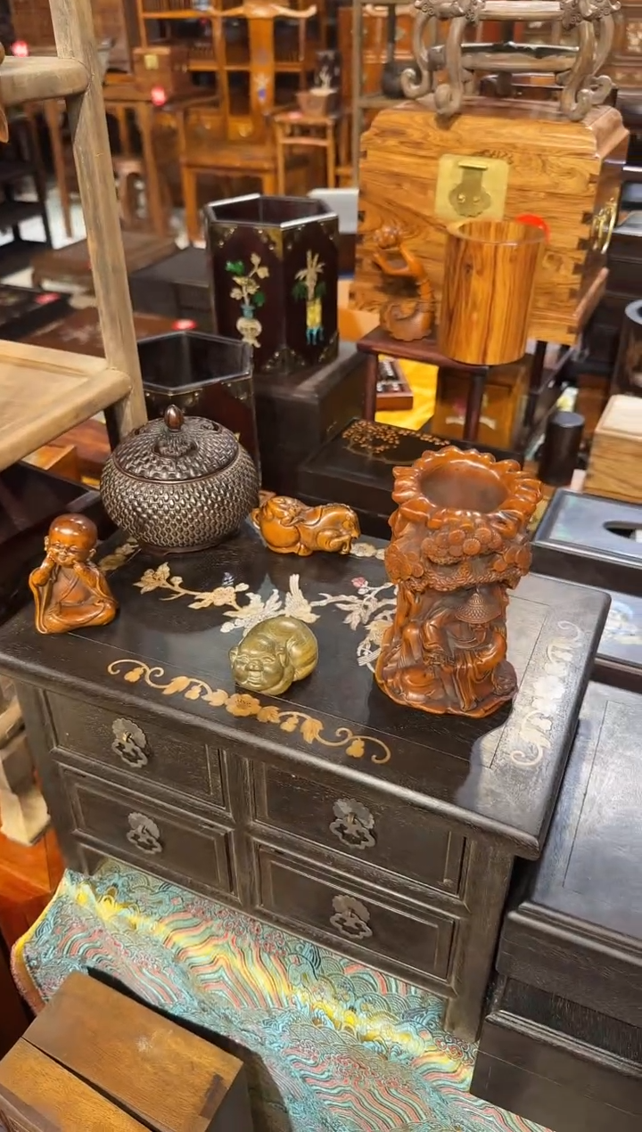 【闪购商品】木木艺黄杨木雕刻笔筒268.888