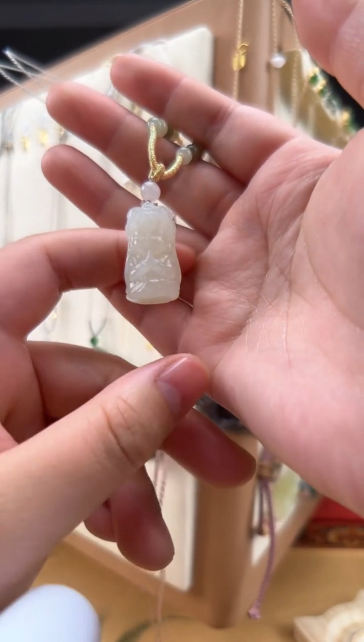 【闪购商品】和田玉颈饰未镶嵌扎基拉姆吊坠