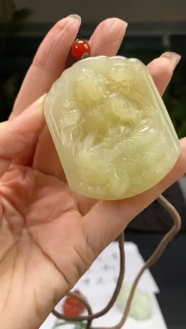 【闪购商品】和田玉未镶嵌颈饰C216