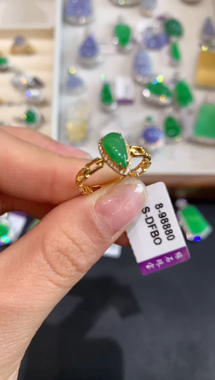 【闪购商品】翡翠戒指18K金镶嵌4227   