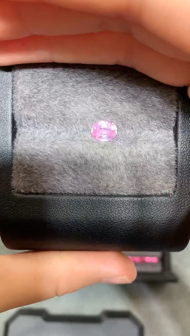【闪购商品】定制蓝宝石裸石未镶嵌椭圆 粉蓝宝石 1.57ct