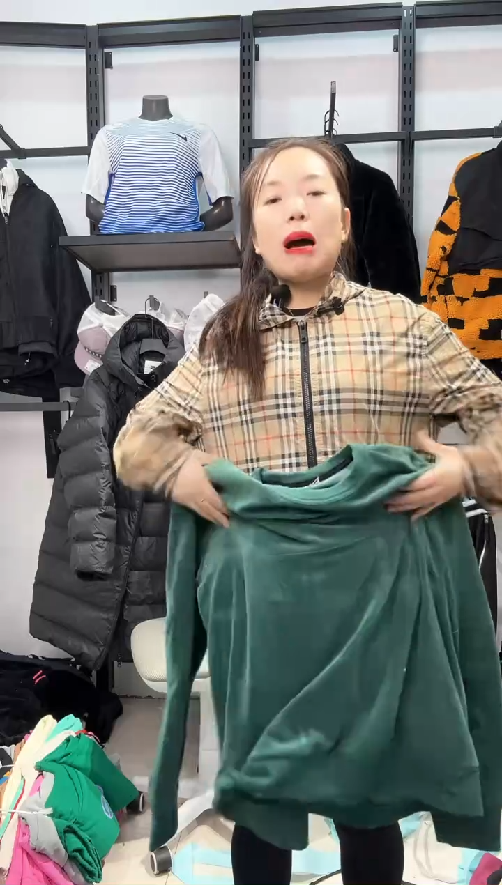 2234 编码  瑕疵直播间过款为准 尺码