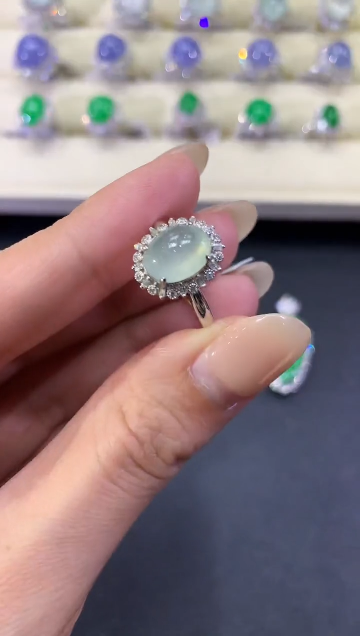 【闪购商品】翡翠戒指18K金镶嵌a36       