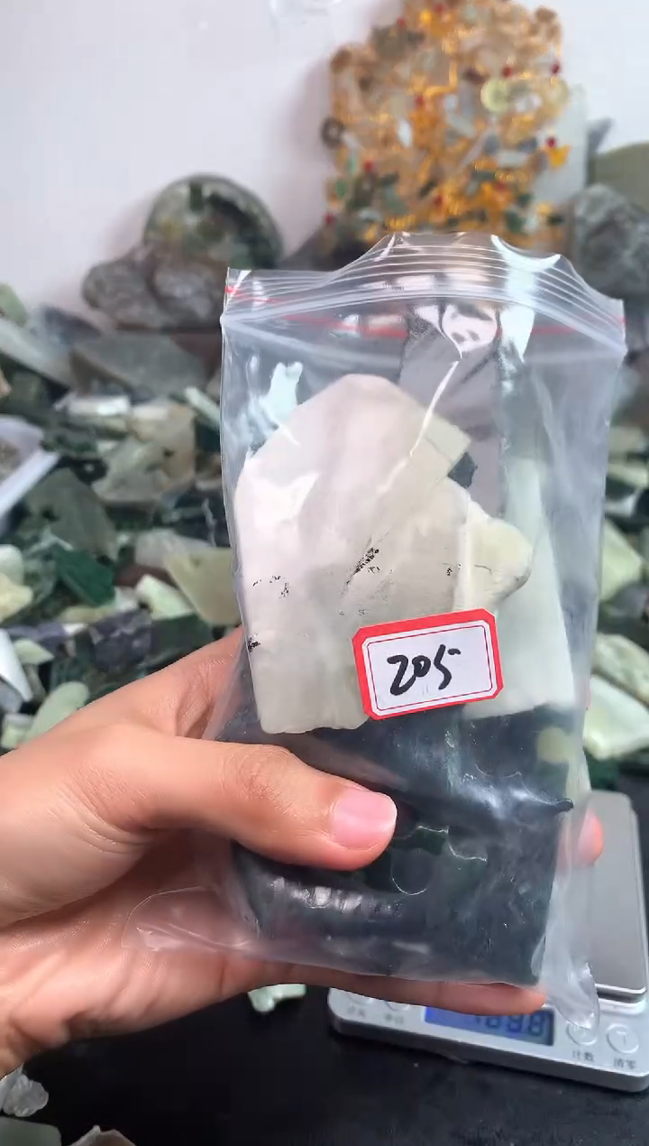 未镶嵌和田玉摆件205