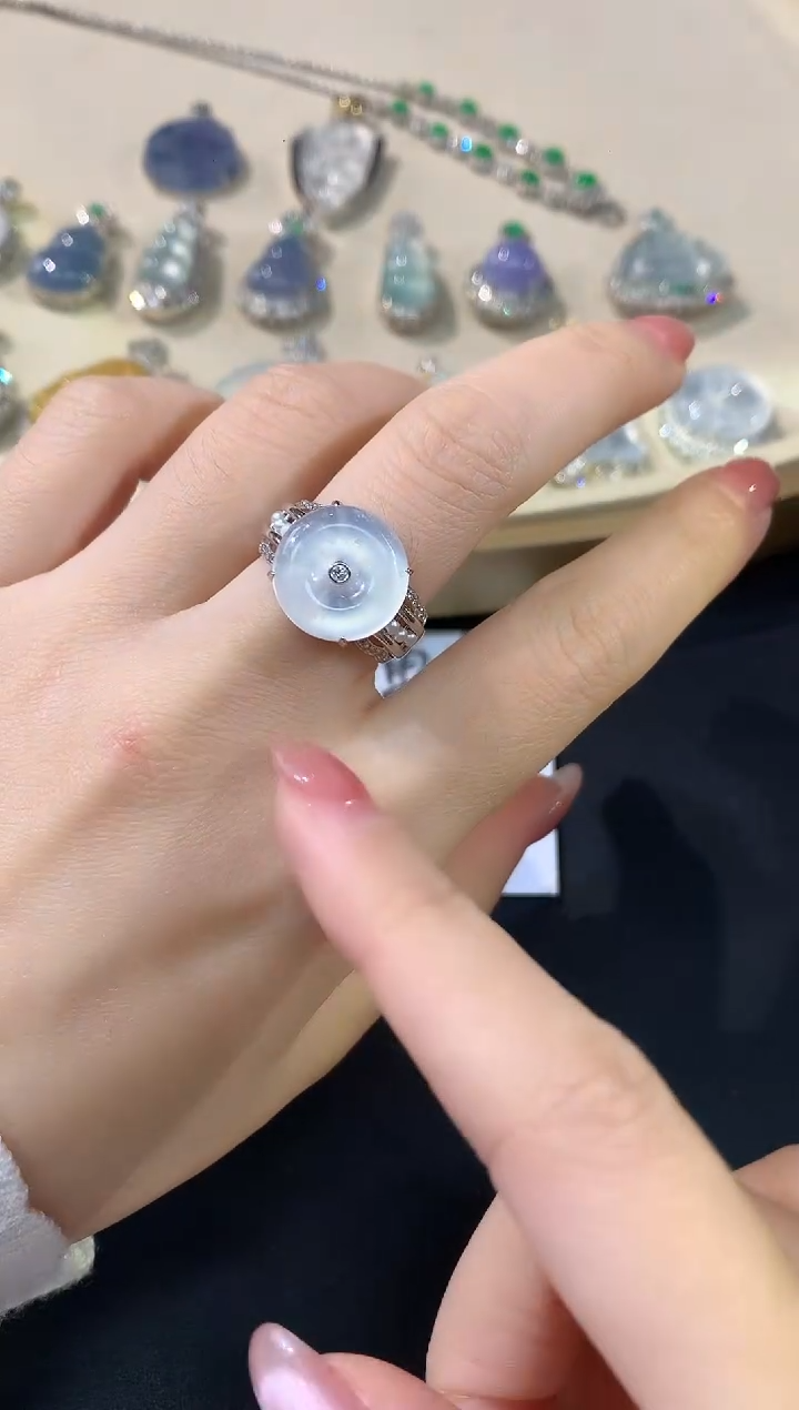 18K金镶嵌戒指翡翠W125|6980