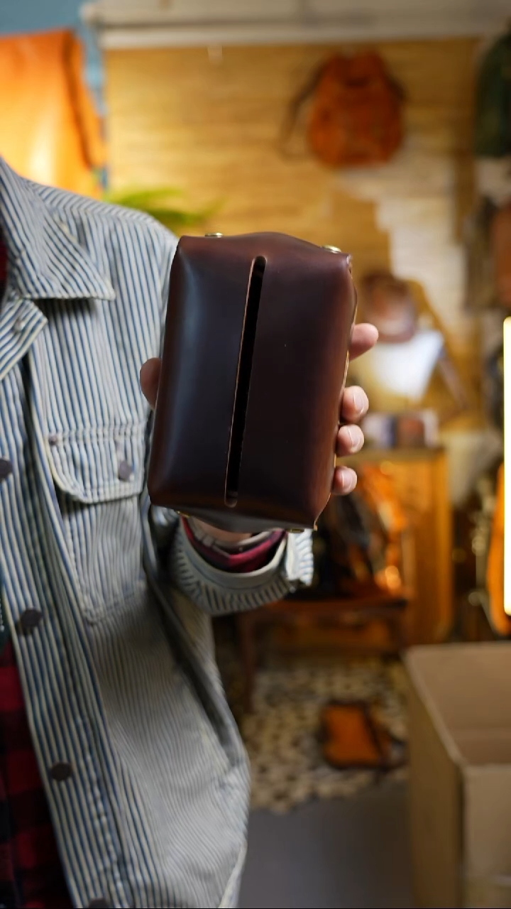 牛皮（革）棕色纸巾盒随机发