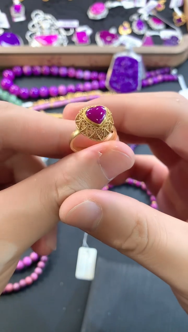 【闪购商品】苏纪石（舒俱来）.18K金镶嵌舒俱来戒指