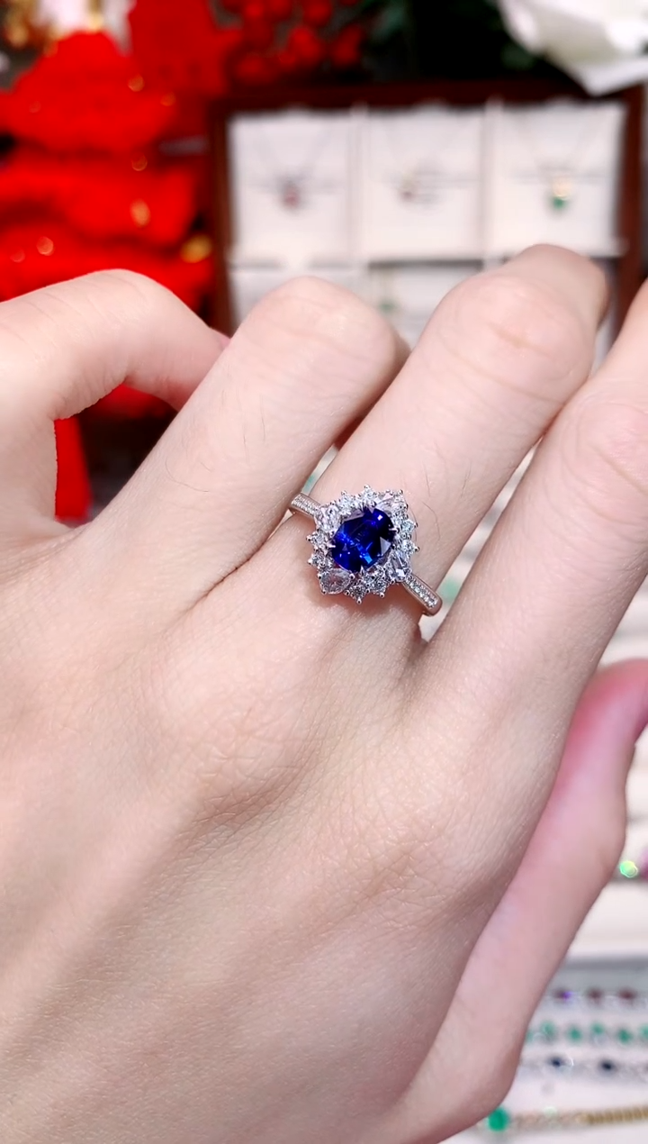【闪购商品】蓝宝石戒指18K金镶嵌0.95ct/天然宝石/七天无理由