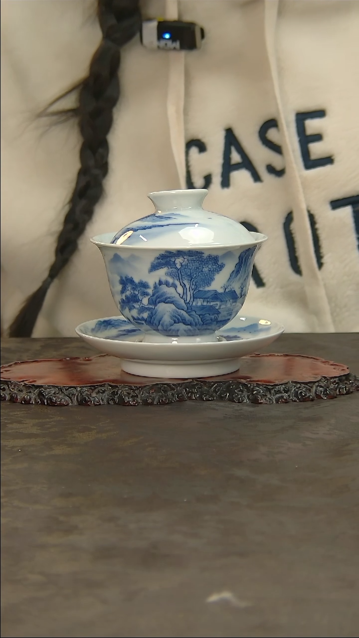 【闪购商品】青花手绘山水盖碗三才