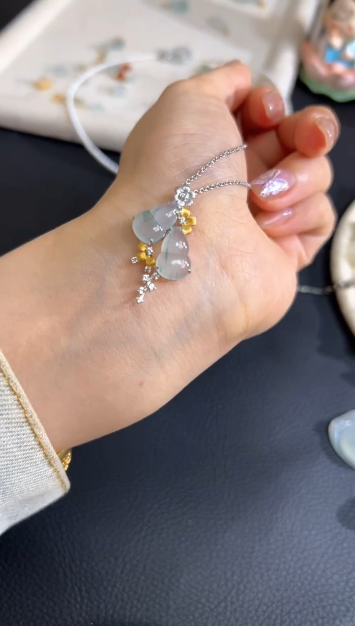 【闪购商品】翡翠颈饰18K金镶嵌翡翠源头直播间