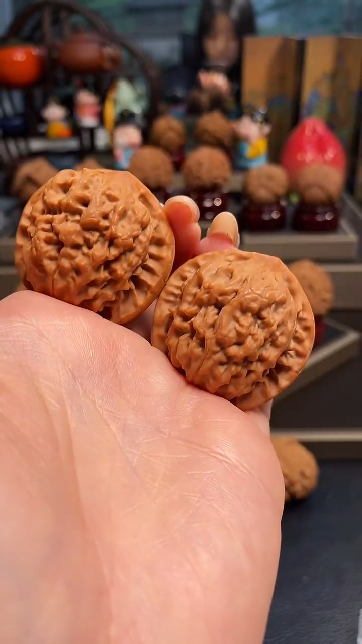 【闪购商品】文玩核桃把件H500龙墩39