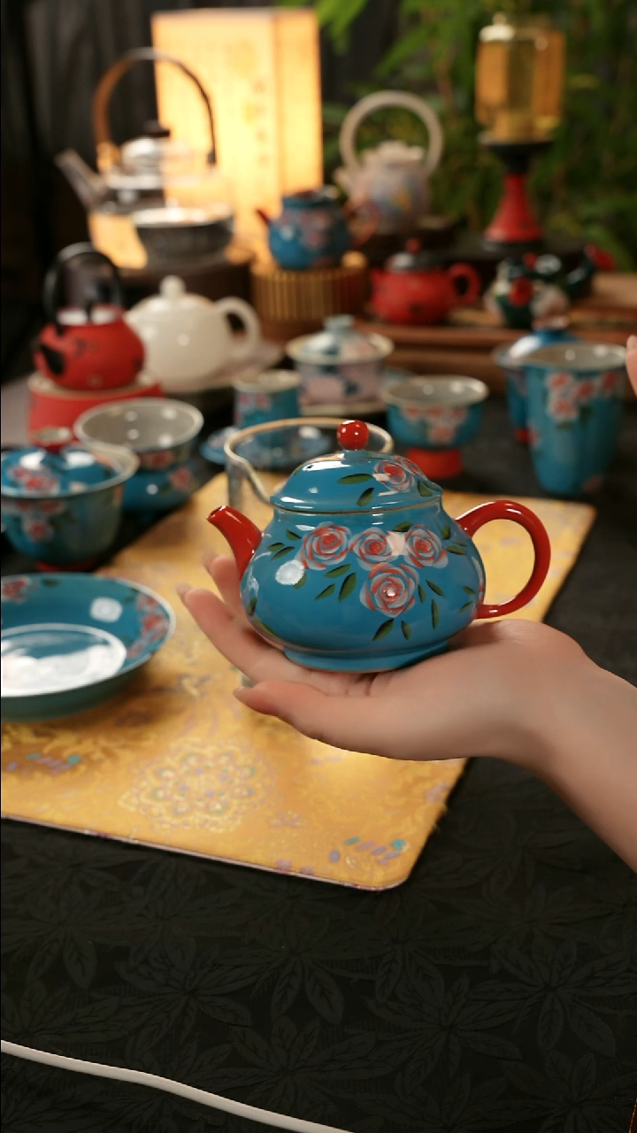 陶瓷茶具亮面玫瑰宫灯壶
