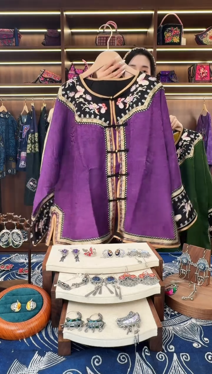 织绣L670黔东南苗族刺绣