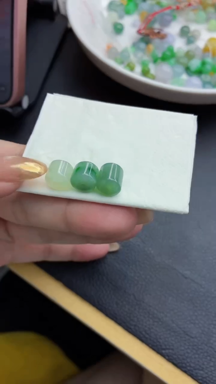 未镶嵌定制翡翠@*珠子