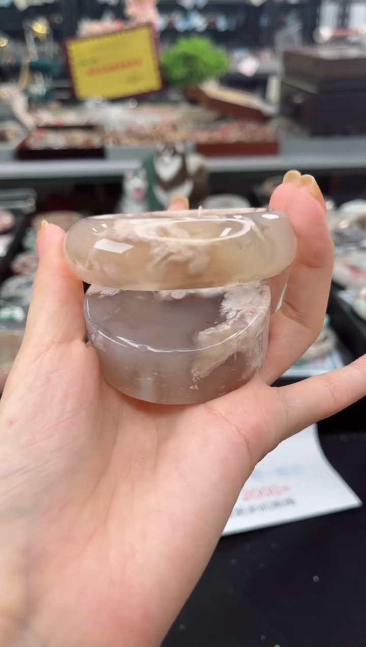 【闪购商品】石英质玉手镯未镶嵌59圈口（赠品镯心）1355007