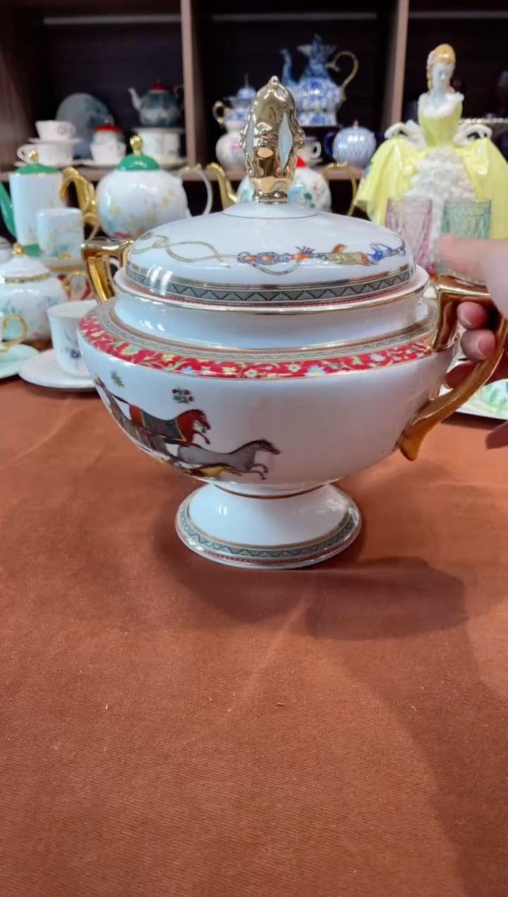 【闪购商品】瓷片翠花马汤锅······