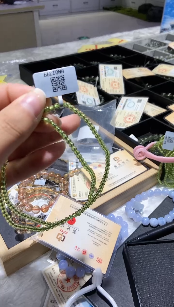 【闪购商品】橄榄石手串未镶嵌手串