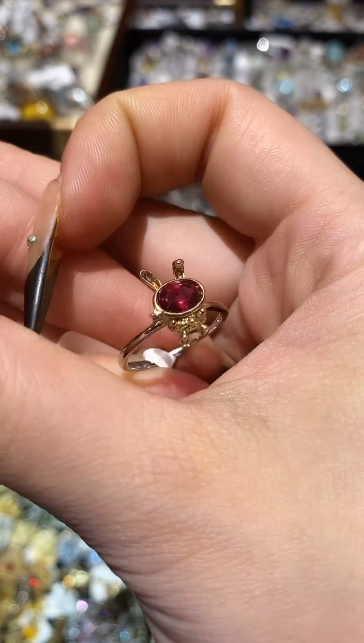 银S925镶嵌戒指石榴石楚楚珠宝中古甄选不退换