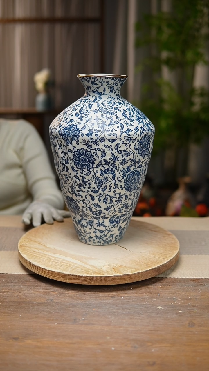 【闪购商品】陶瓷花器青花瓷缠枝莲高脚