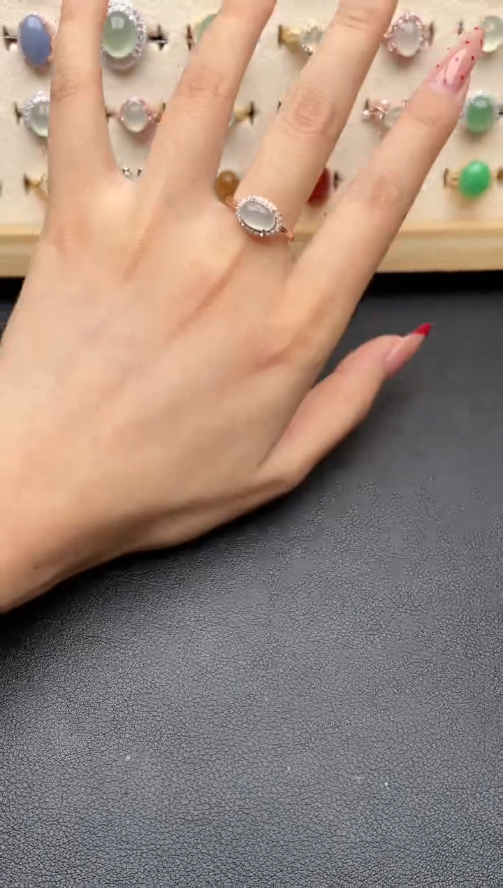 【闪购商品】翡翠戒指银S925镶嵌一物一证一礼盒