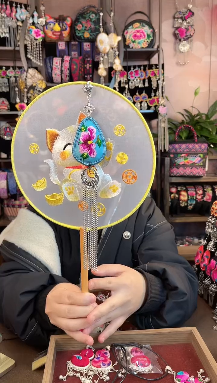 织绣民族风手工非遗老绣饰品319