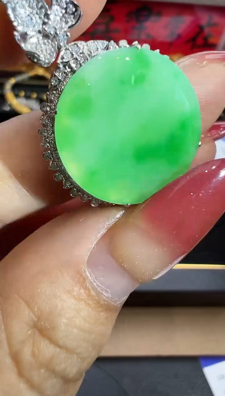 吊坠(不含链)18K金镶嵌翡翠勿拍