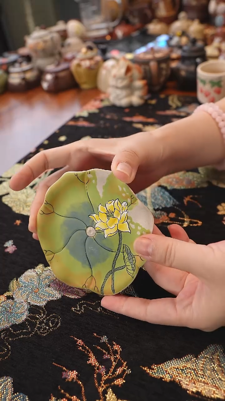茶壶紫砂白玉段泥 荷花满绘杯垫