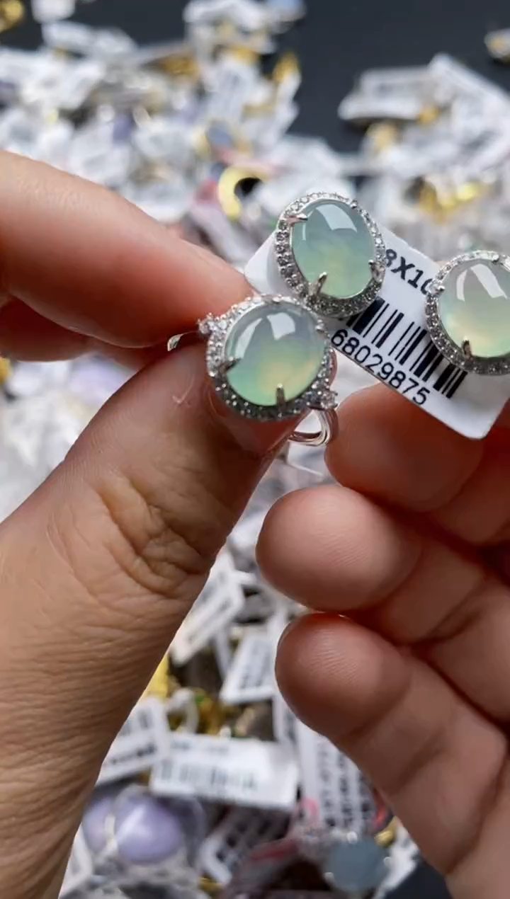 翡翠戒指银S925镶嵌7777      7