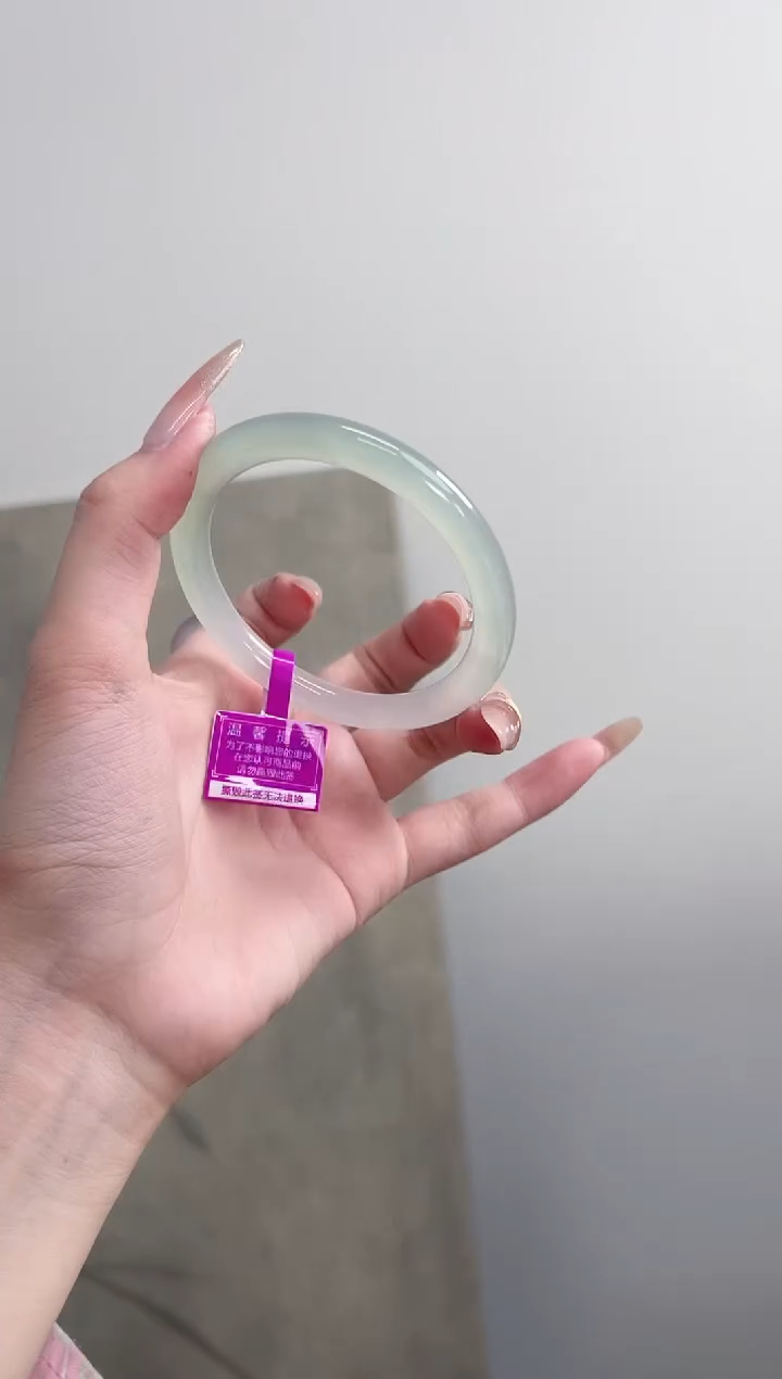 【闪购商品】玛瑙/玉髓手镯未镶嵌59圈 需要包容圆条