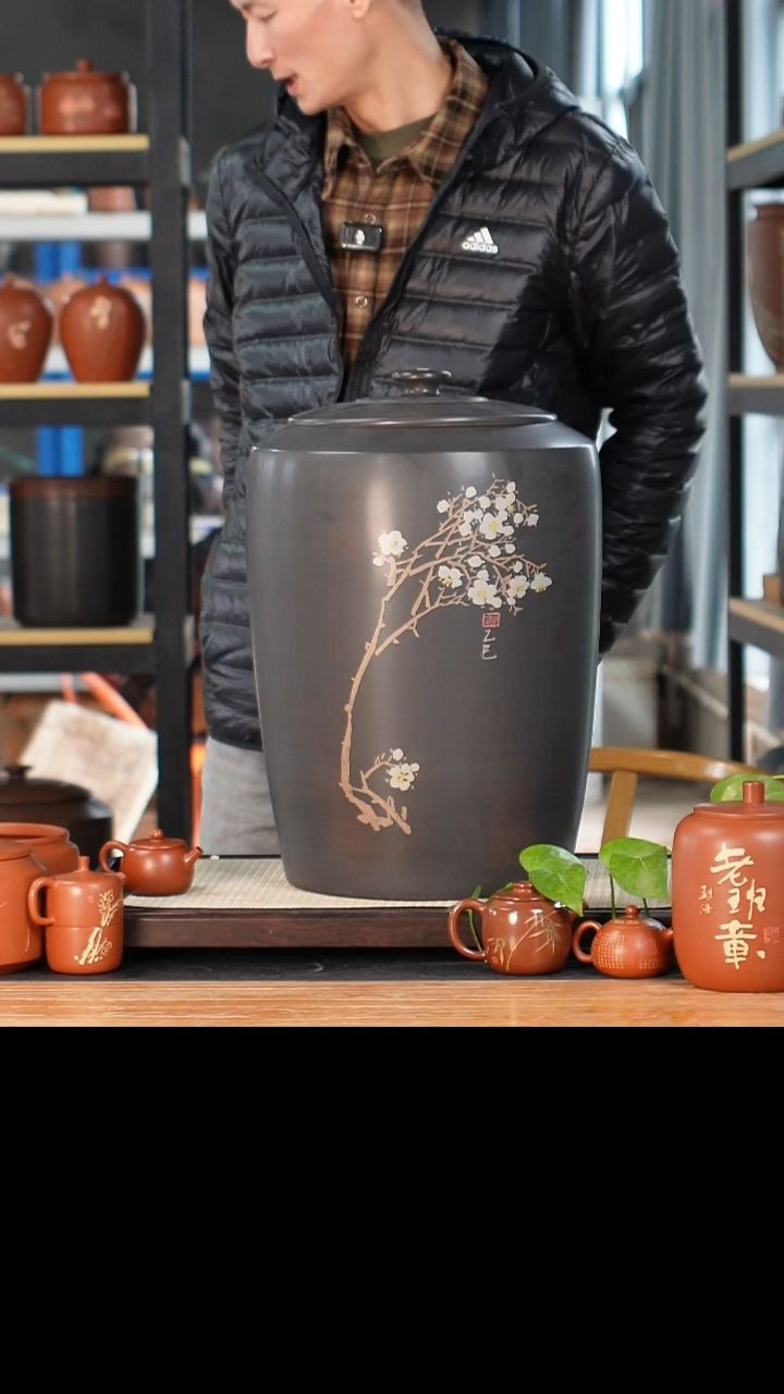 行****薇云水山涧建水紫陶微瑕357克25饼存茶缸 008 微瑕