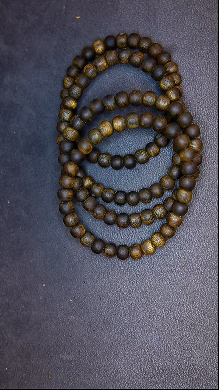 沉香手串沉水苹果珠单圈6mm 5.8克左右老料多样性发其一