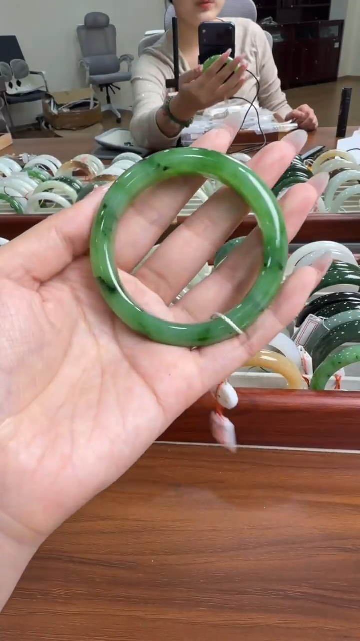 颈饰未镶嵌和田玉手镯55