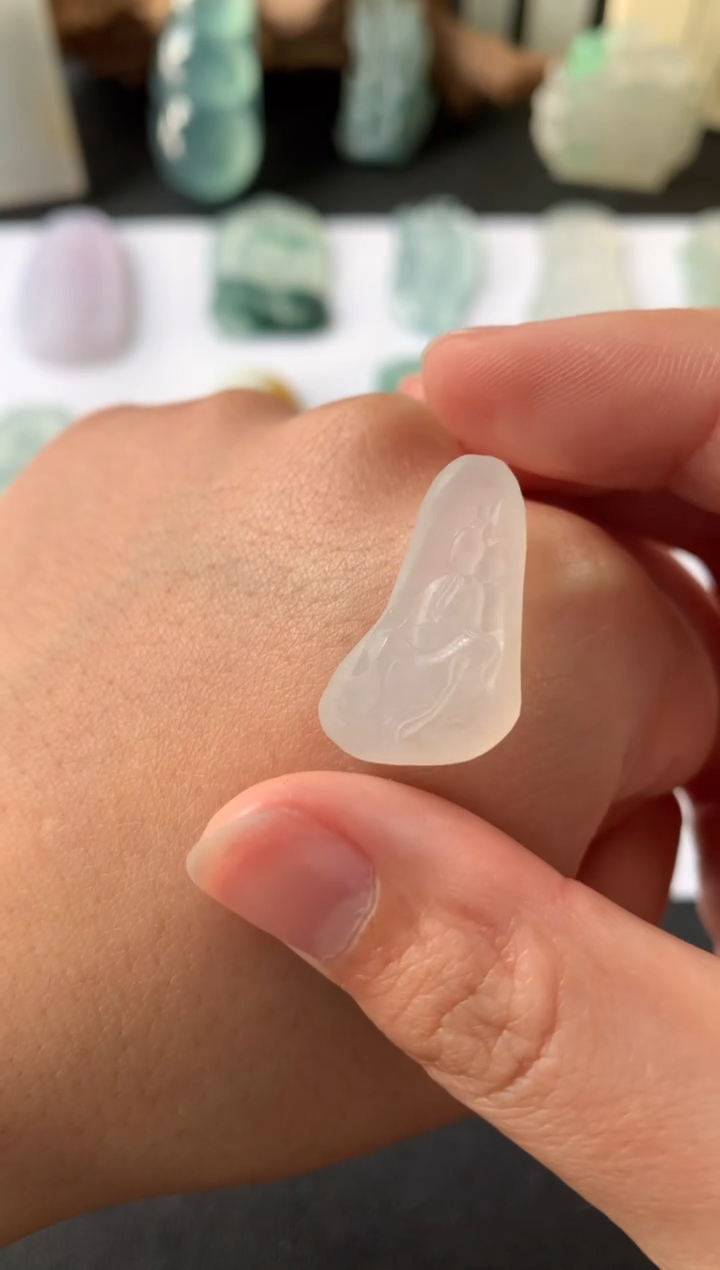 【闪购商品】定制翡翠未镶嵌翡翠