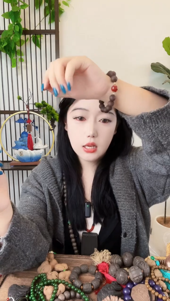 泥塑温络伏湿手链一个