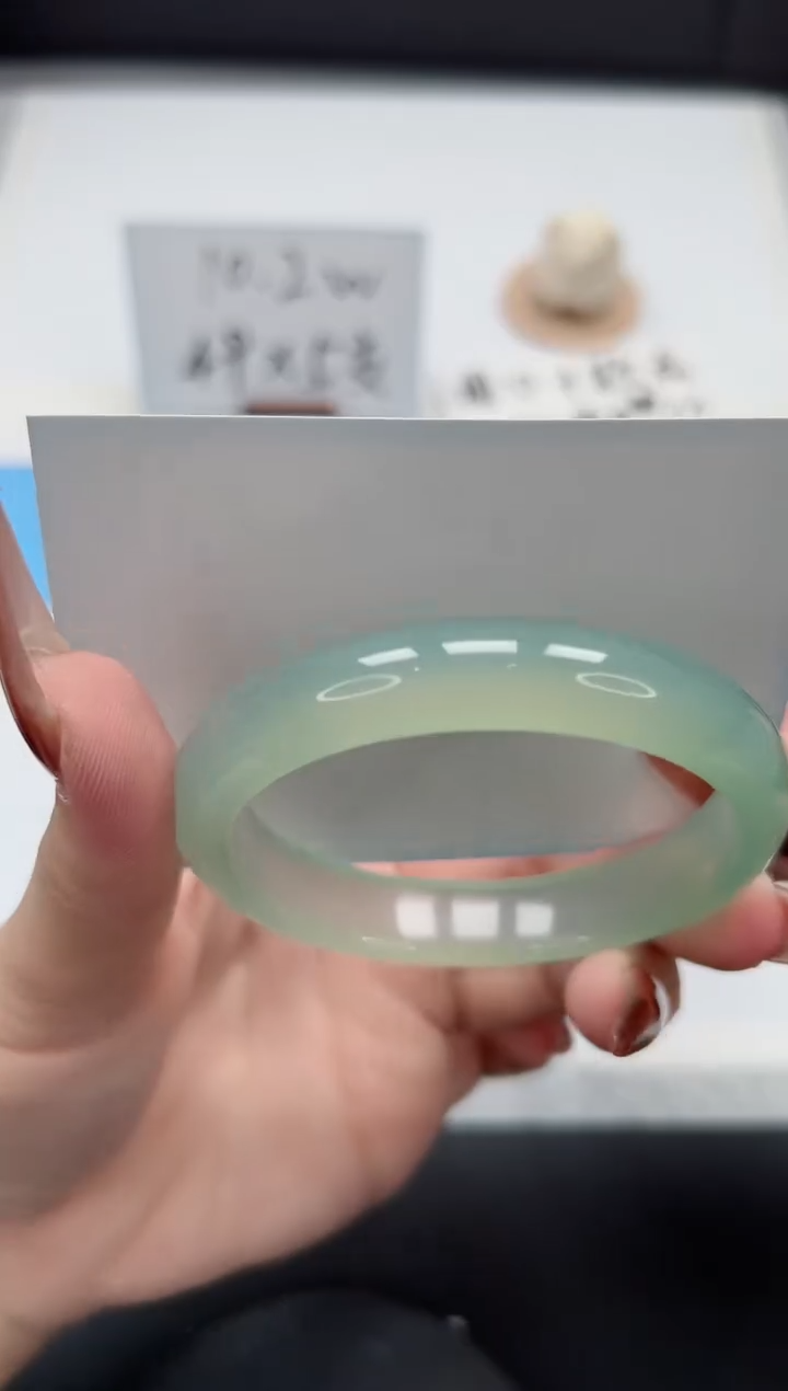 【闪购商品】石英质玉手镯未镶嵌371/55晴水