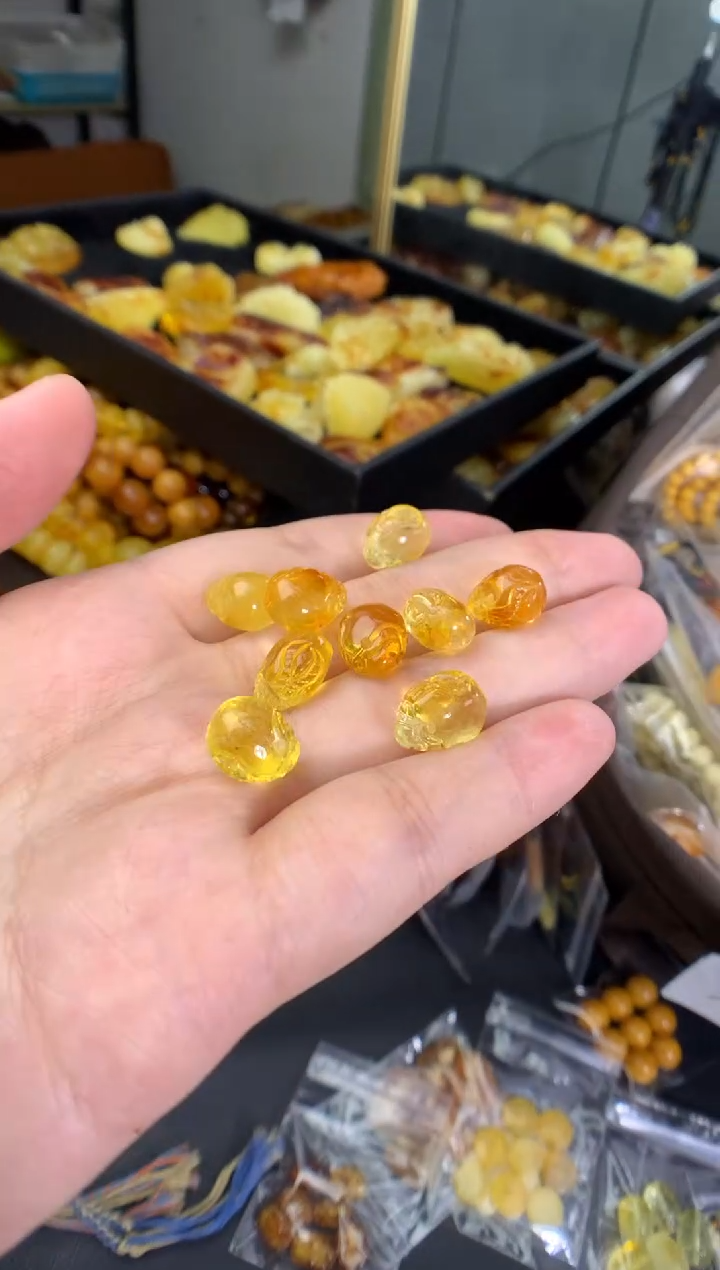 琥珀未镶嵌珠宝奇石多样性发一件