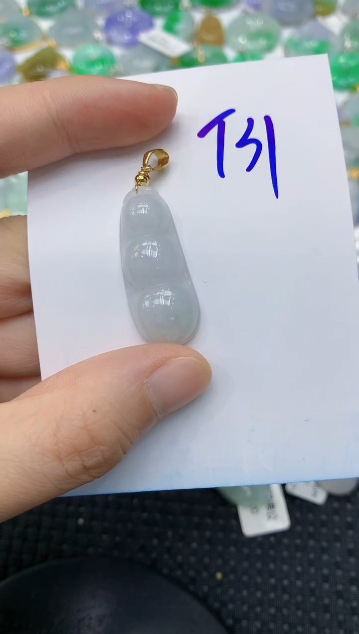 翡翠未镶嵌颈饰1111111111