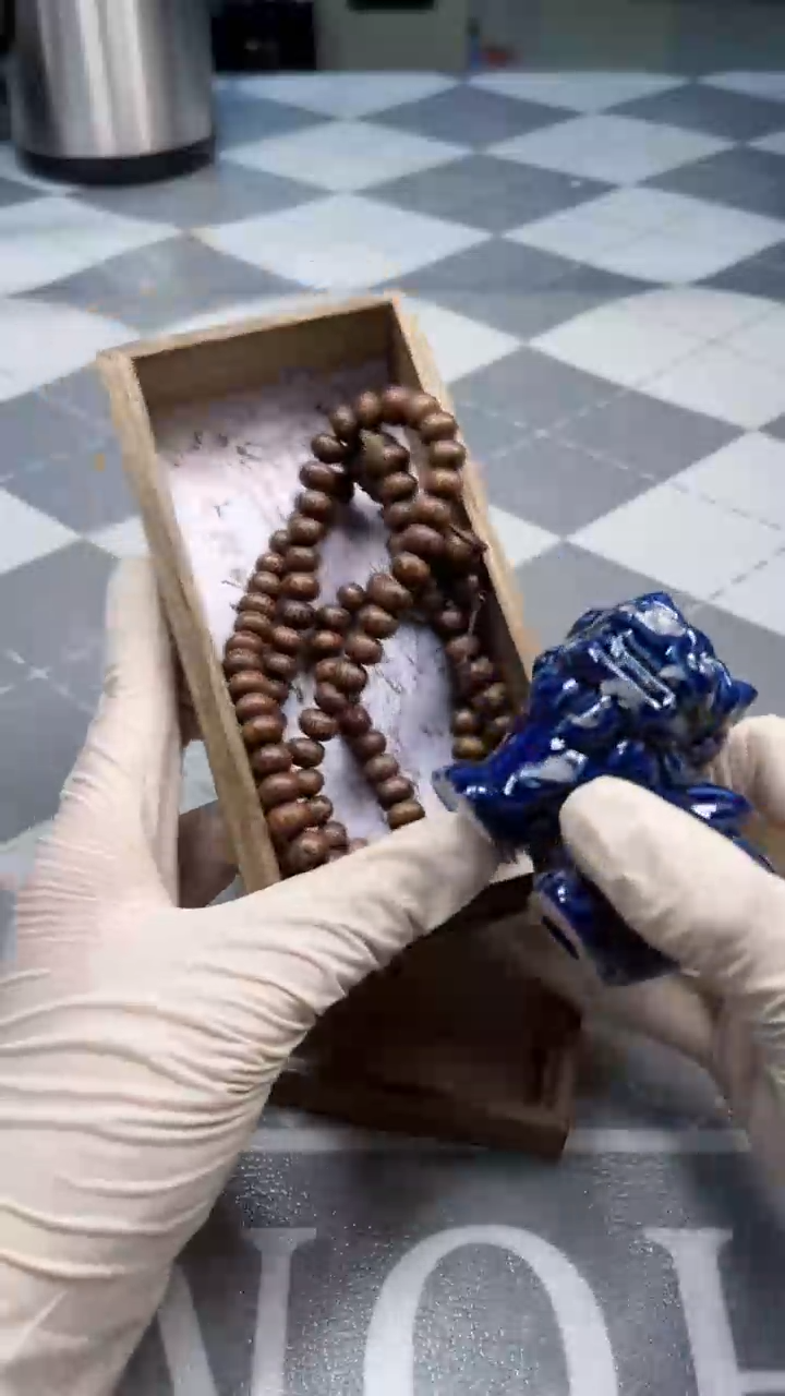 瓷片陶瓷如图所示周边