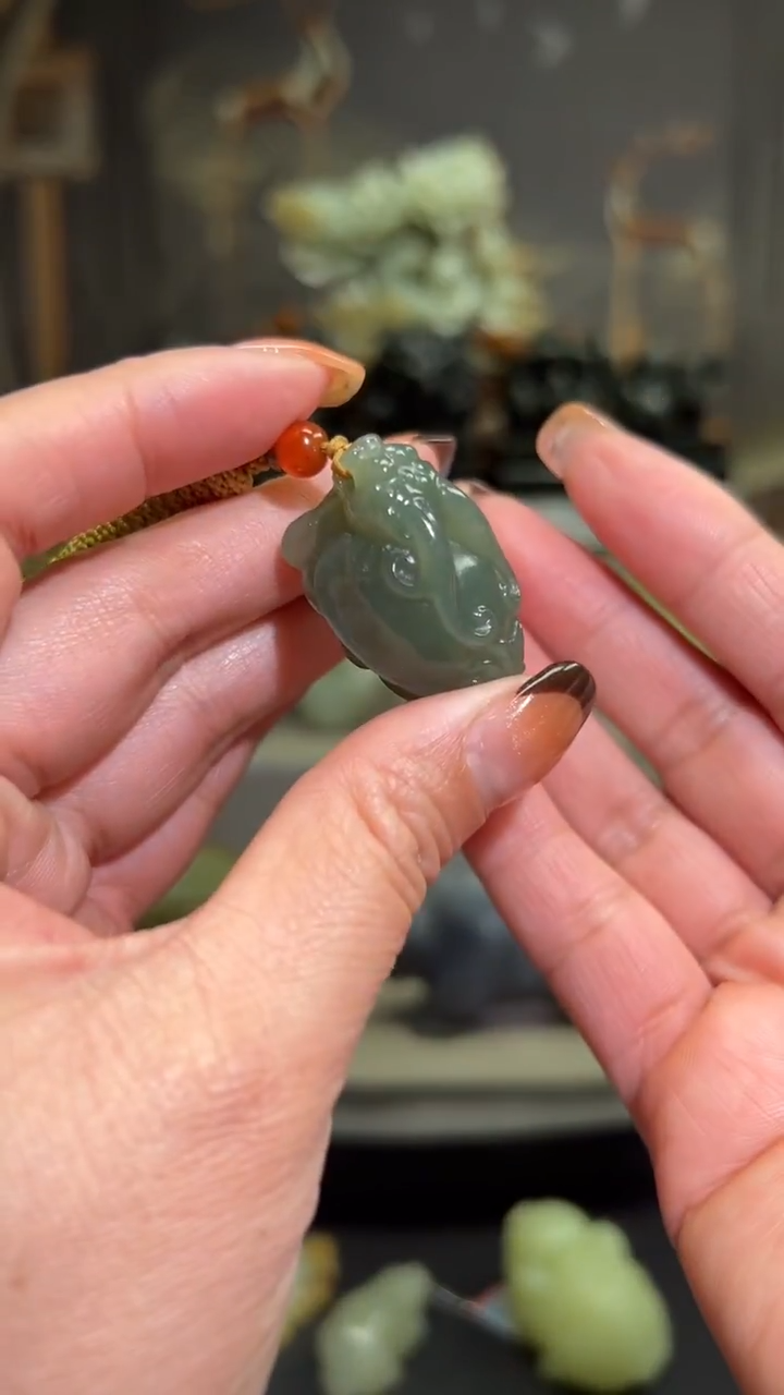 未镶嵌和田玉挂件挂件