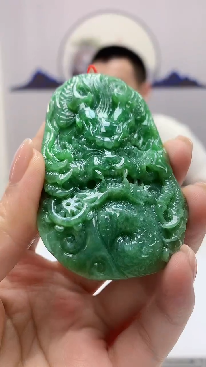 【闪购商品】定制翡翠未镶嵌4812ms-毛货173龙牌