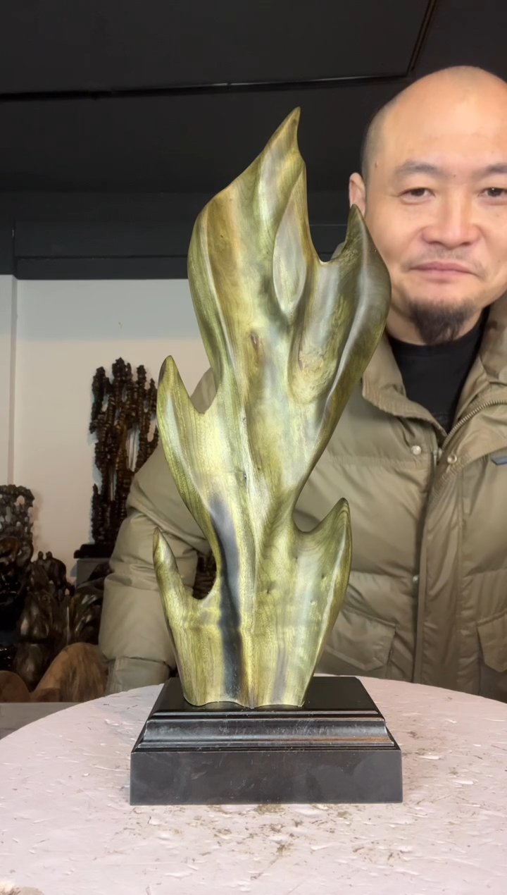 金丝楠程*平413金丝楠自然随型摆件