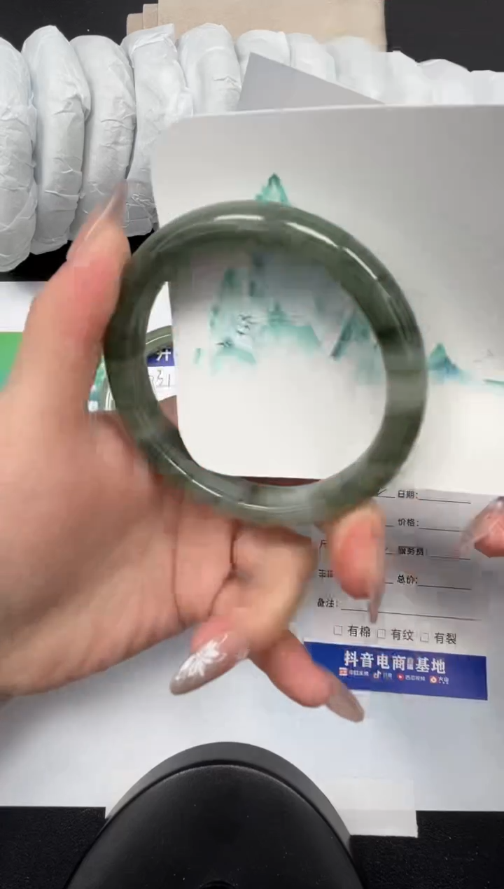 【闪购商品】石英质玉手镯未镶嵌231-62.2